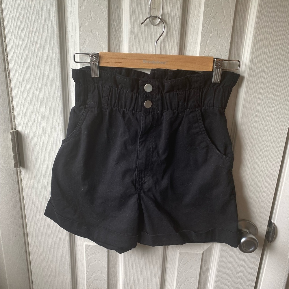 H&M High waisted black shorts